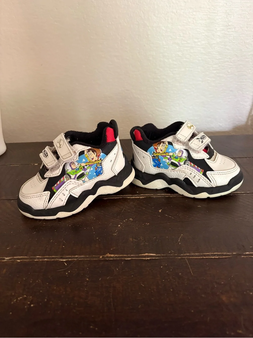 Vintage Y2K 90s Disney Pixar Toy Story Toddler Shoes Size 5